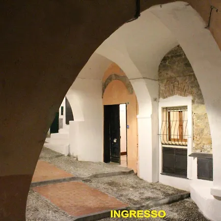 In Centro Citta, Nei Vicoli Del Borgo Apartment Sanremo Exterior photo