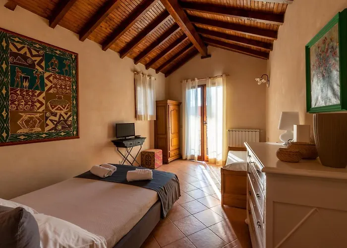 In Centro Citta, Nei Vicoli Del Borgo